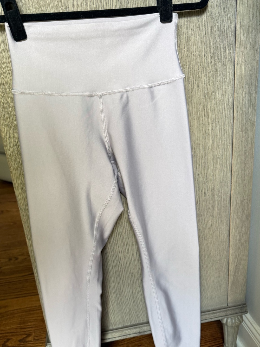 ALO Yoga High-Waist Leggings in Light Lavender
